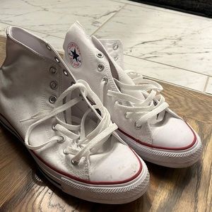 High top converse- M9 W11